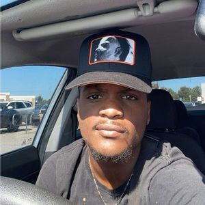 Meet your Posher, Sakari